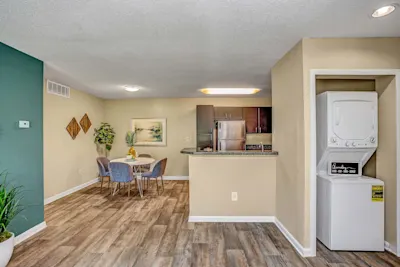 The Taurasi - 1 Bed 1 Bath - Laundry