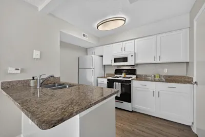 Dorado - 3 Bed 2 Bath - Breakfast Bar
