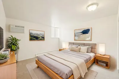The Barton Hills - 2 Bed 1 Bath - Bedroom