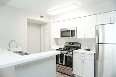 Monte Capello - 3 Bed 2 Bath - Kitchen