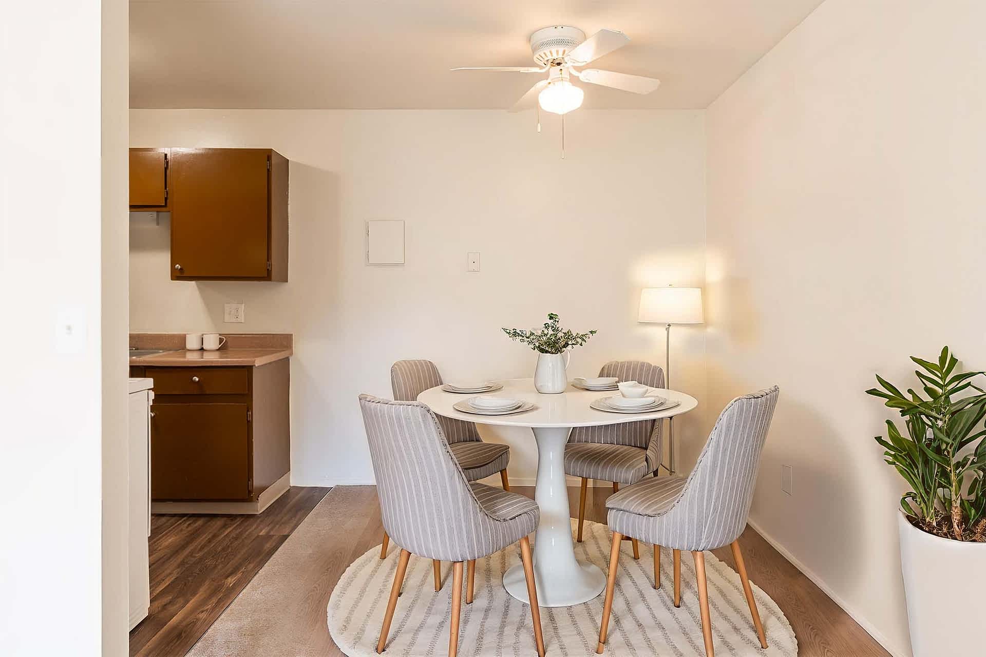 The Archibald - 2 Bed 1 Bath - Dining Room