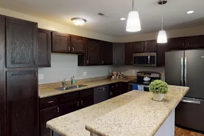 The Poplar - 2 Bed 2 Bath - Kitchen