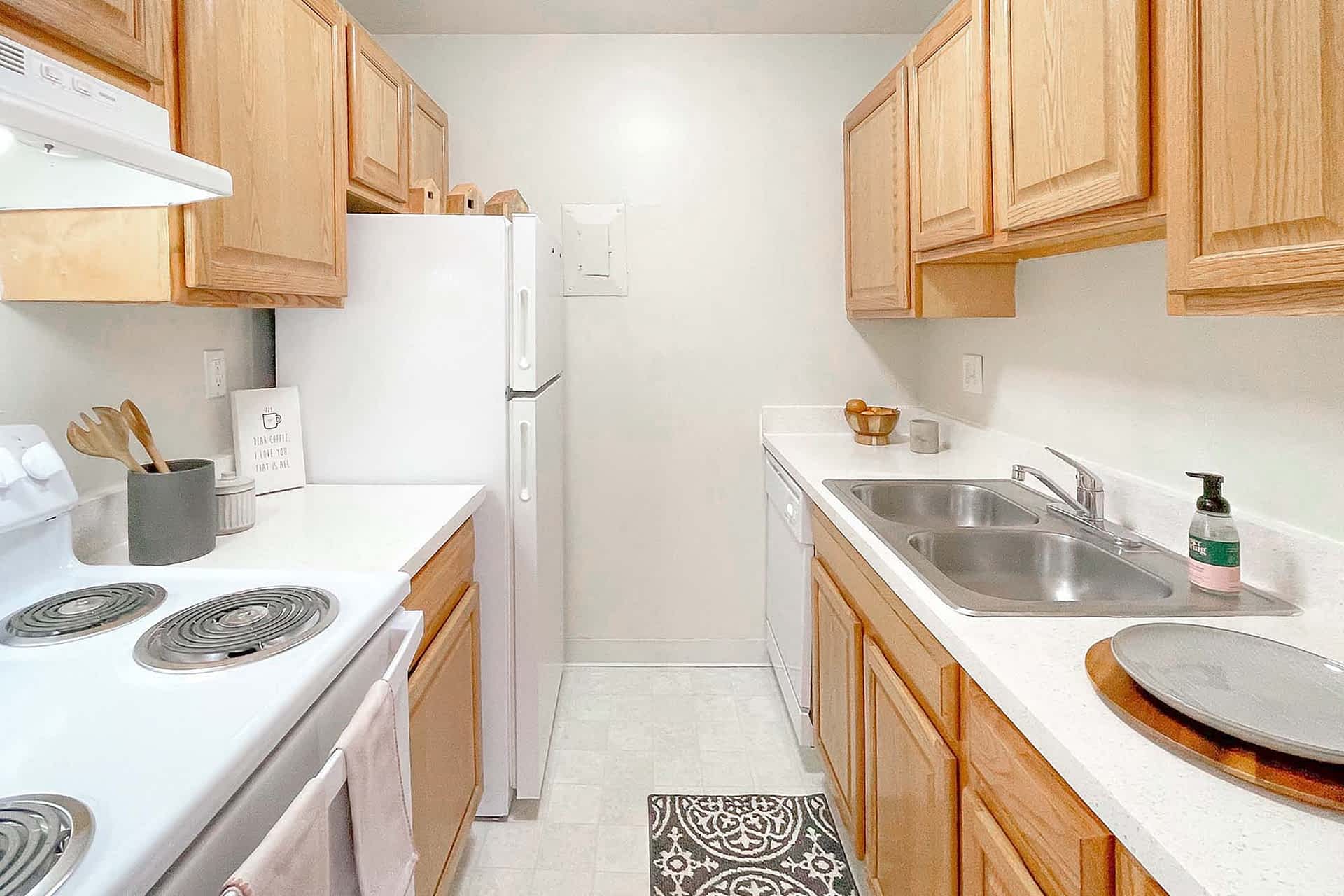 The Cedar - 2 Bed 1 Bath - Kitchen (Oak Style Cabinets)