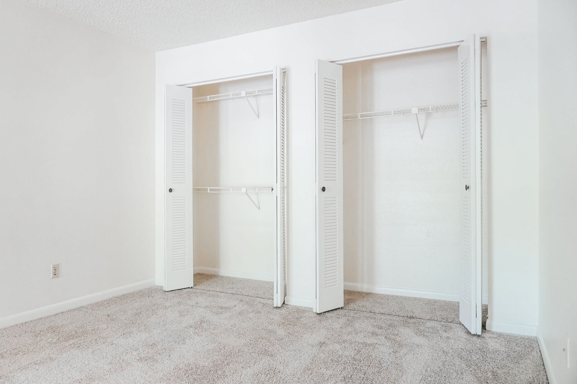 Wyatt - 3 Bed 2 Bath - Bedroom Closet