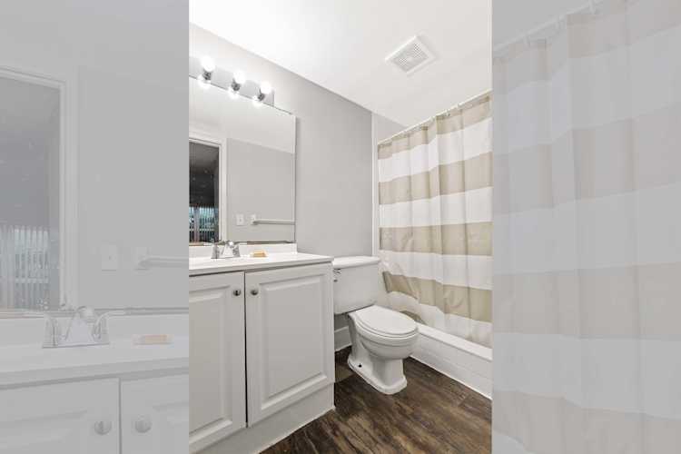 Media Gallery for Azure Winter Park apartments in Winter Park, Florida