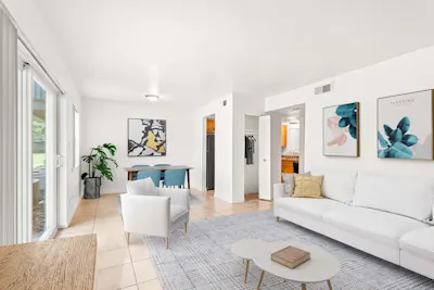 Gondola - 1 Bed 1 Bath - Living and Dining Room