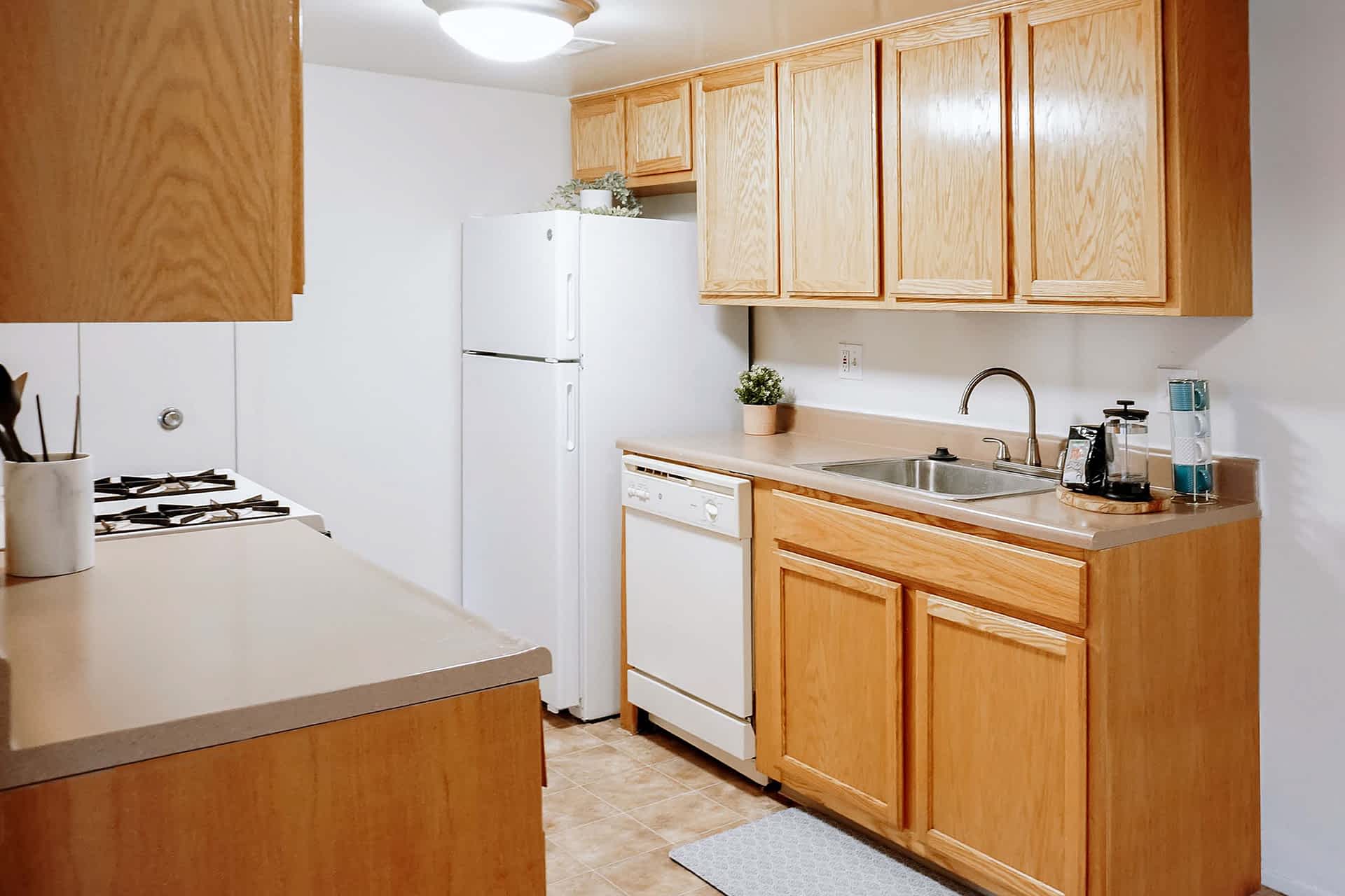 Alpena - 2 Bed 1 Bath - Kitchen