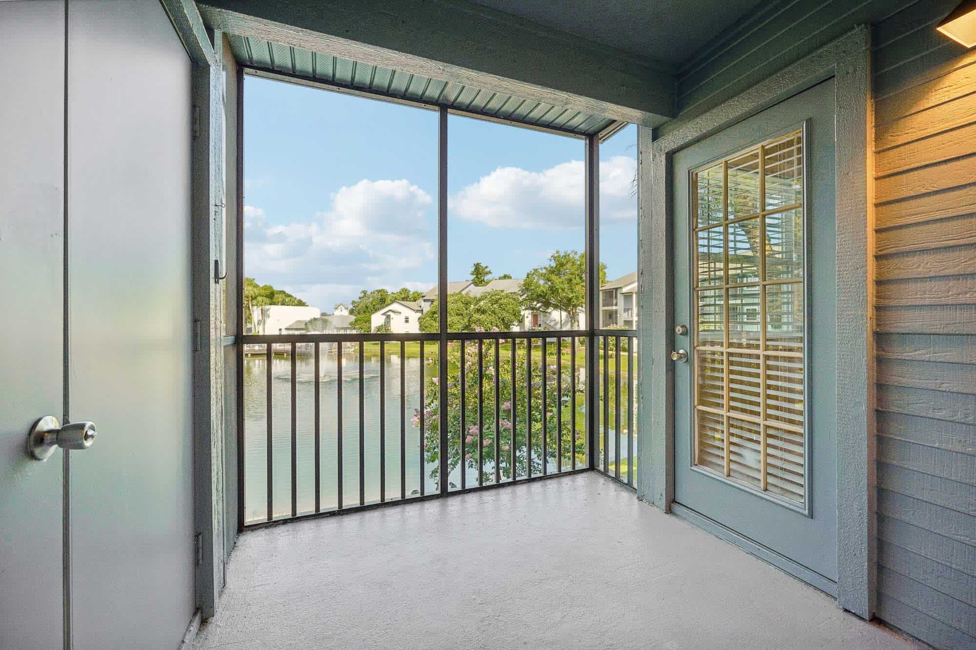 The Grant - 1 Bed 1 Bath - Patio