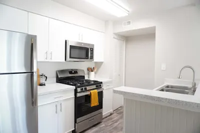 Punta Carena+ - 2 Bed 2 Bath - Kitchen