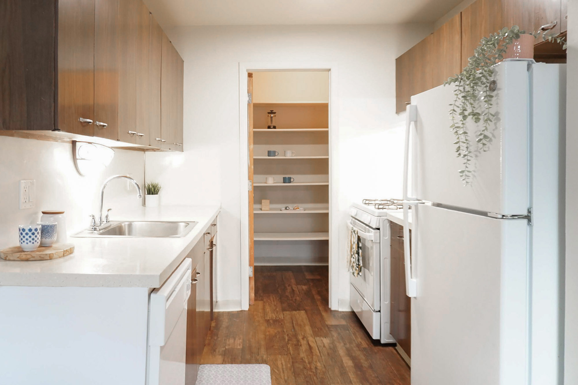 The Erie - 2 Bed 1.5 Bath - Kitchen