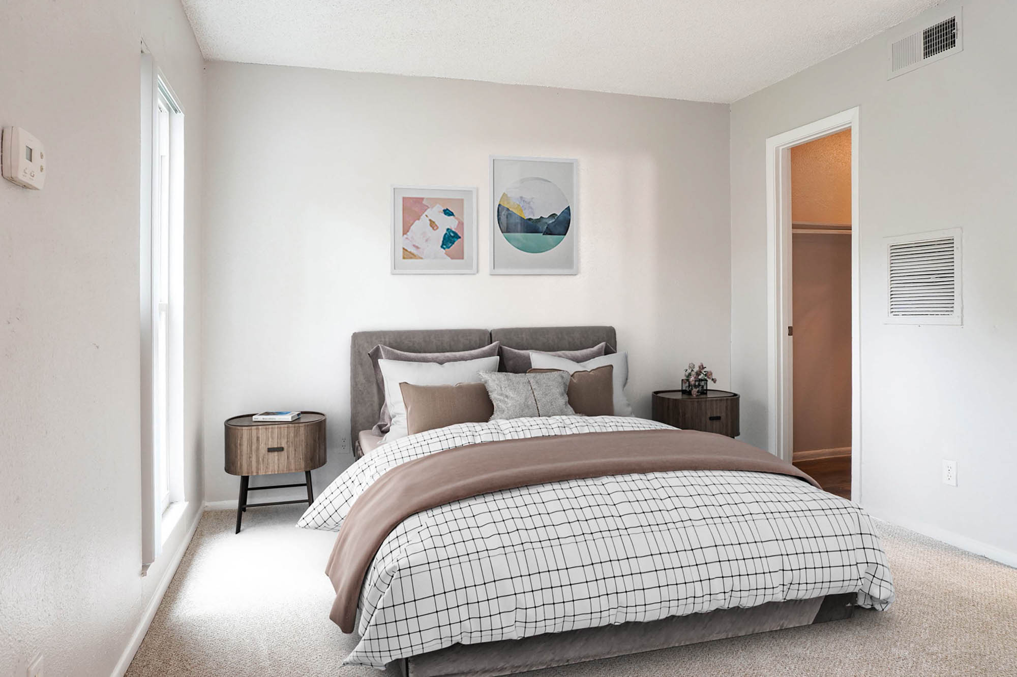 Sully - Studio - Bedroom Area