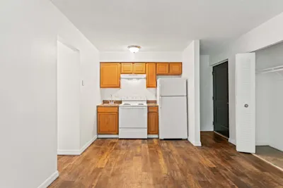 Catamaran - Studio - Kitchen