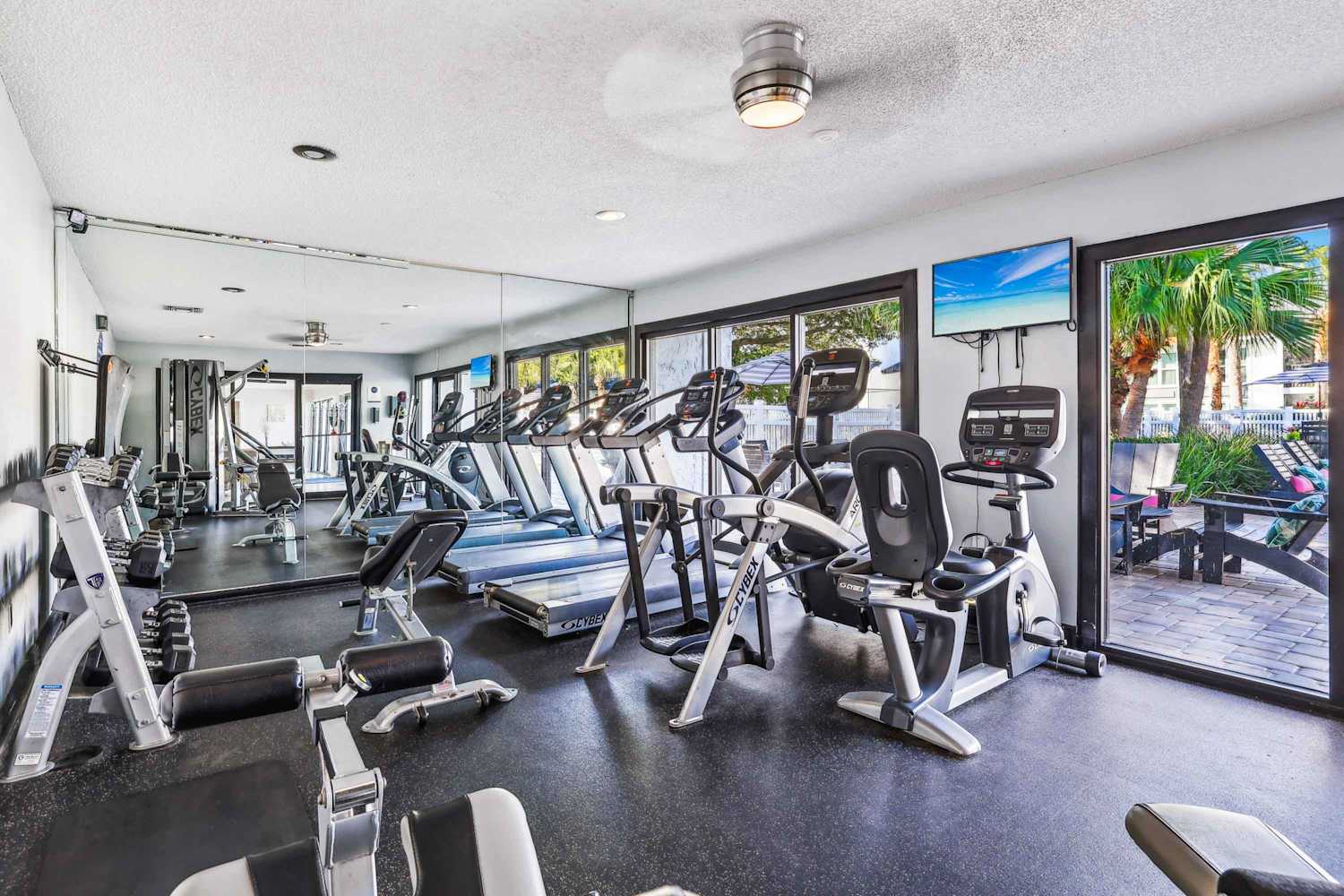 Media Gallery for Azure Winter Park apartments in Winter Park, Florida