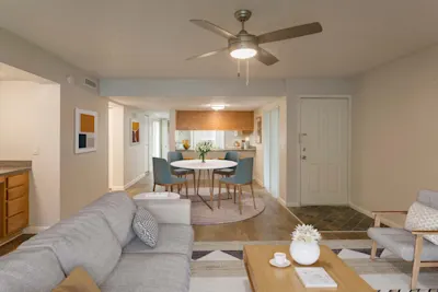 Bianca - 2 Bed 2 Bath - Dining Room