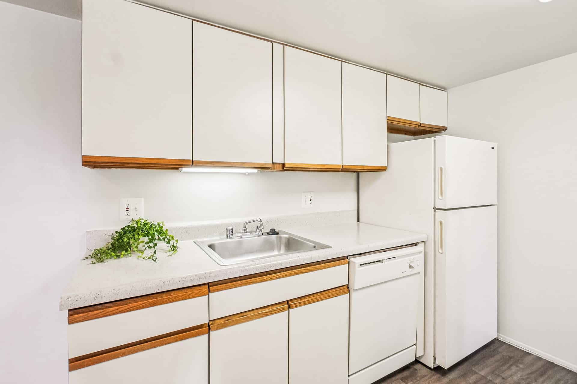 Grand Merais - 3 Bed 2 Bath - Kitchen (Angle)