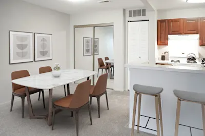 The Huron River - 1 Bed 1 Bath - Dining Room