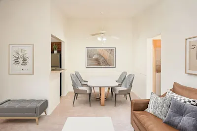 The Starling - 2 Bed 2 Bath - Dining Room