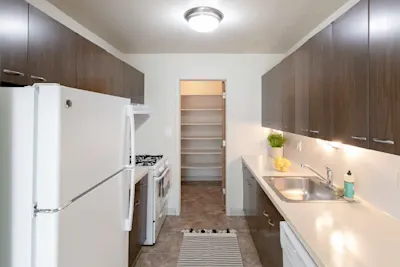 The Cheboygan - 2 Bed 1 Bath - Kitchen