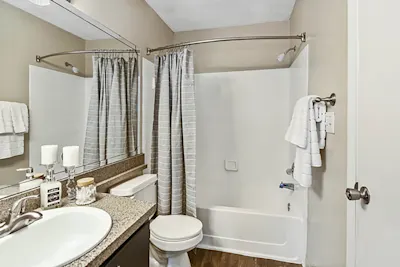 The Chianti - 2 Bed 2 Bath - Bathroom