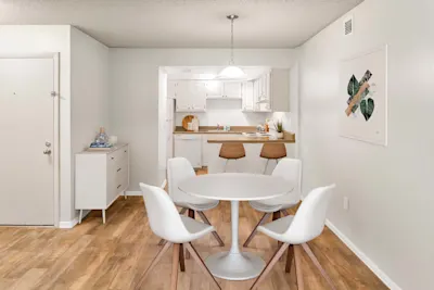 Park - 2 Bed 2 Bath - Dining Room