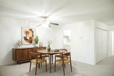 The George - 2 Bed 2 Bath - Dining Room