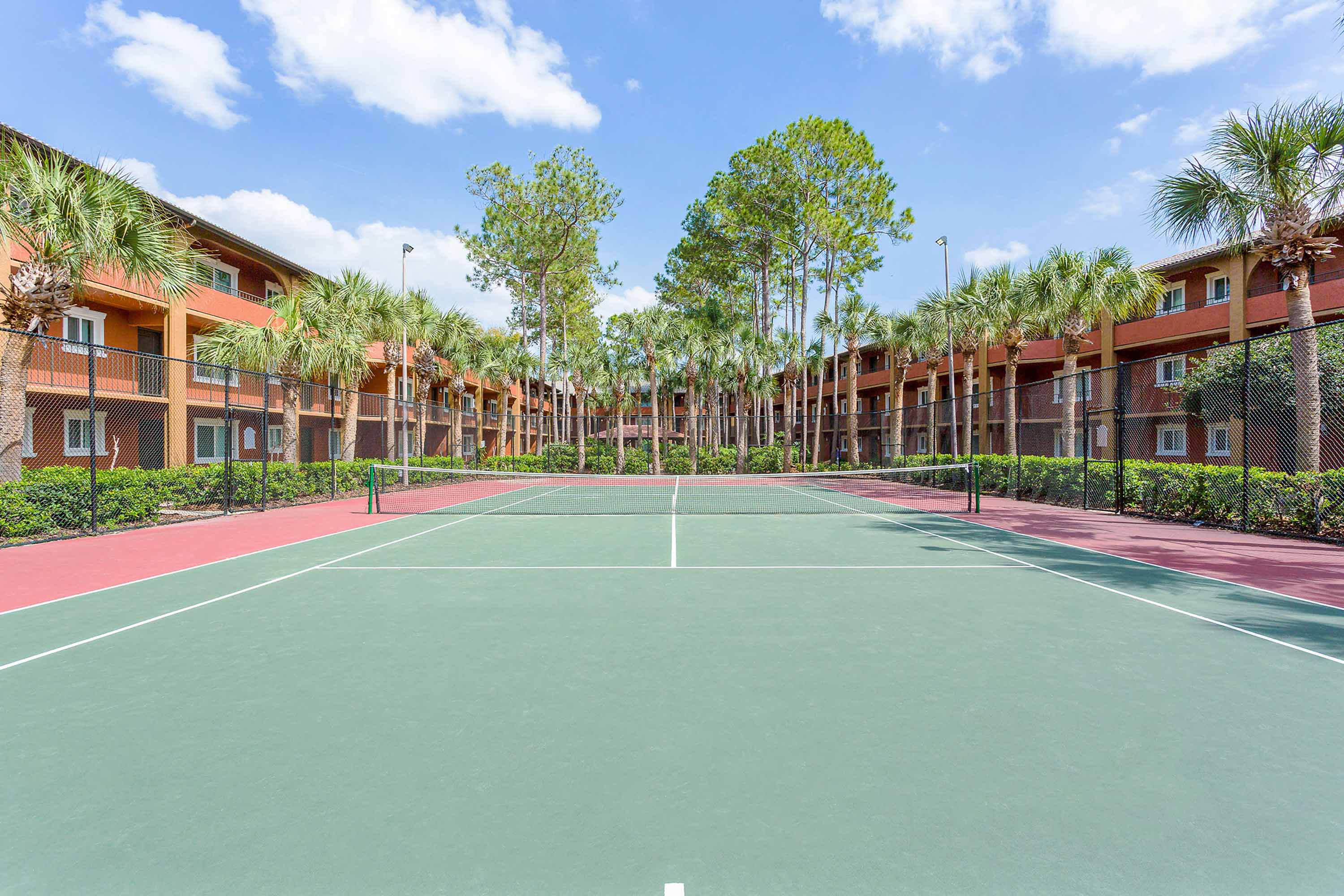 Media Gallery for Monterey Lake apartments in Orlando, Florida | 1 - 2 ...