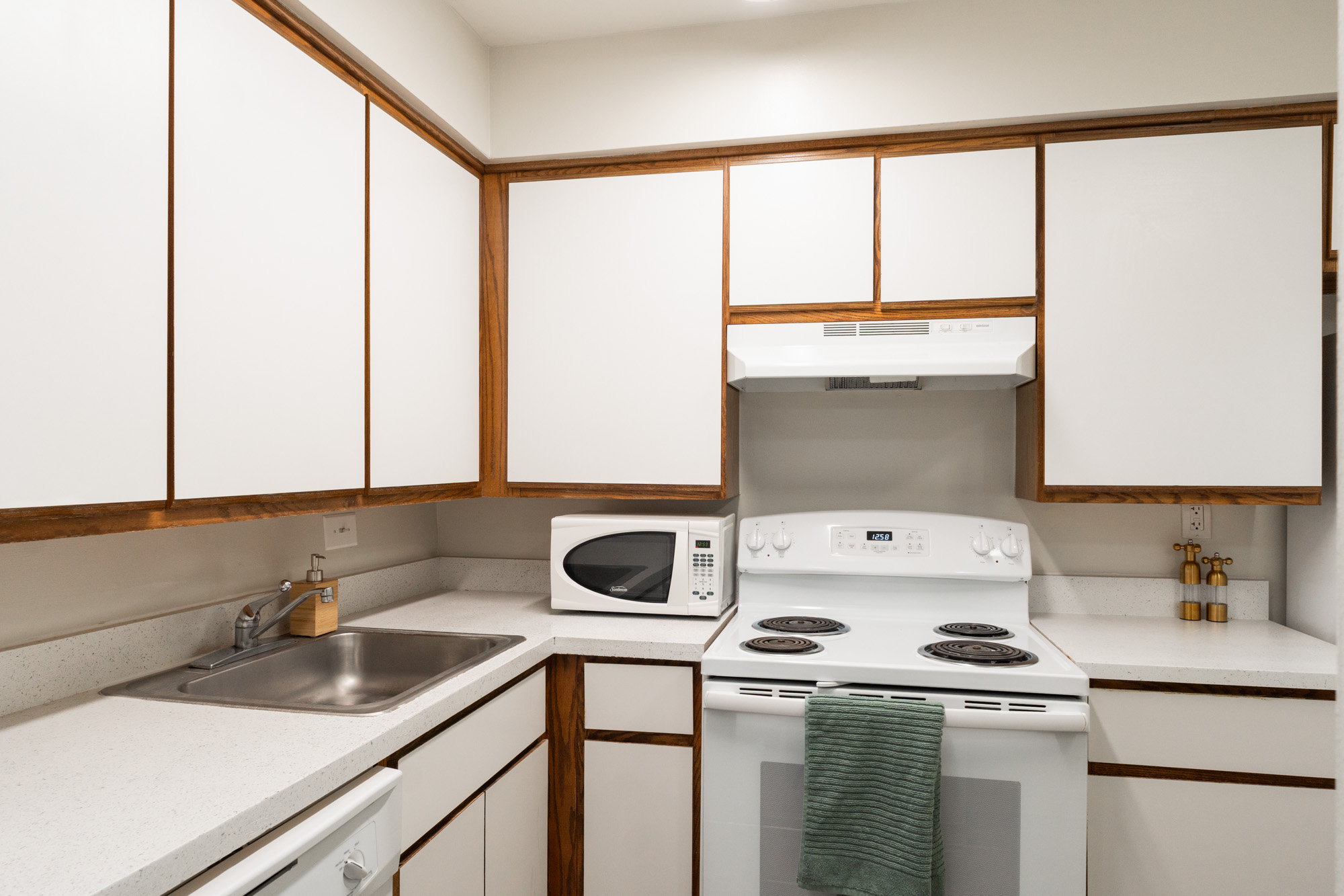 The Frederic - 2 Bed 2 Bath - Kitchen