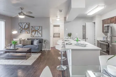 Destin - 1 Bed 1 Bath - Living Room