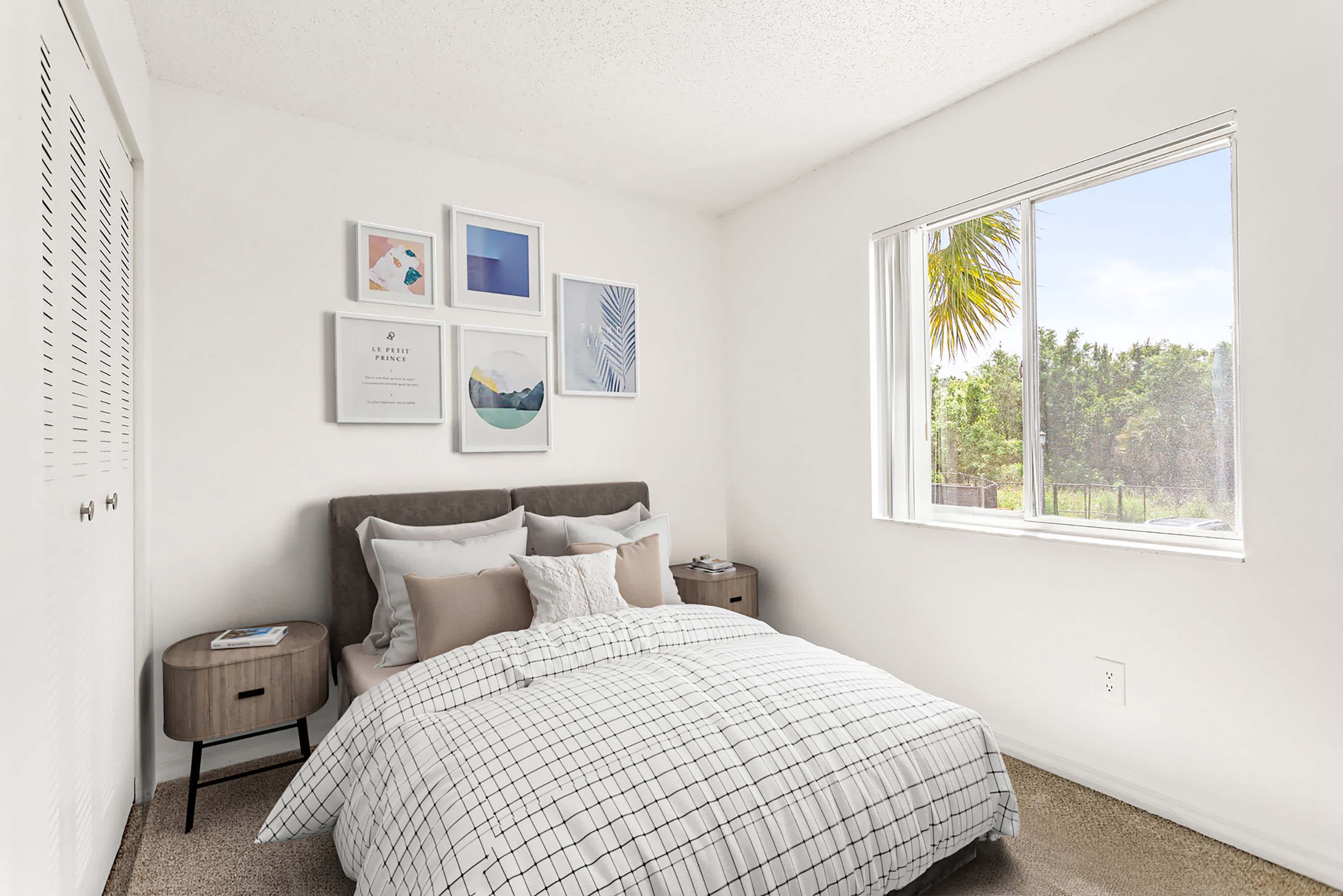 George - 2 Bed 2 Bath - Bedroom