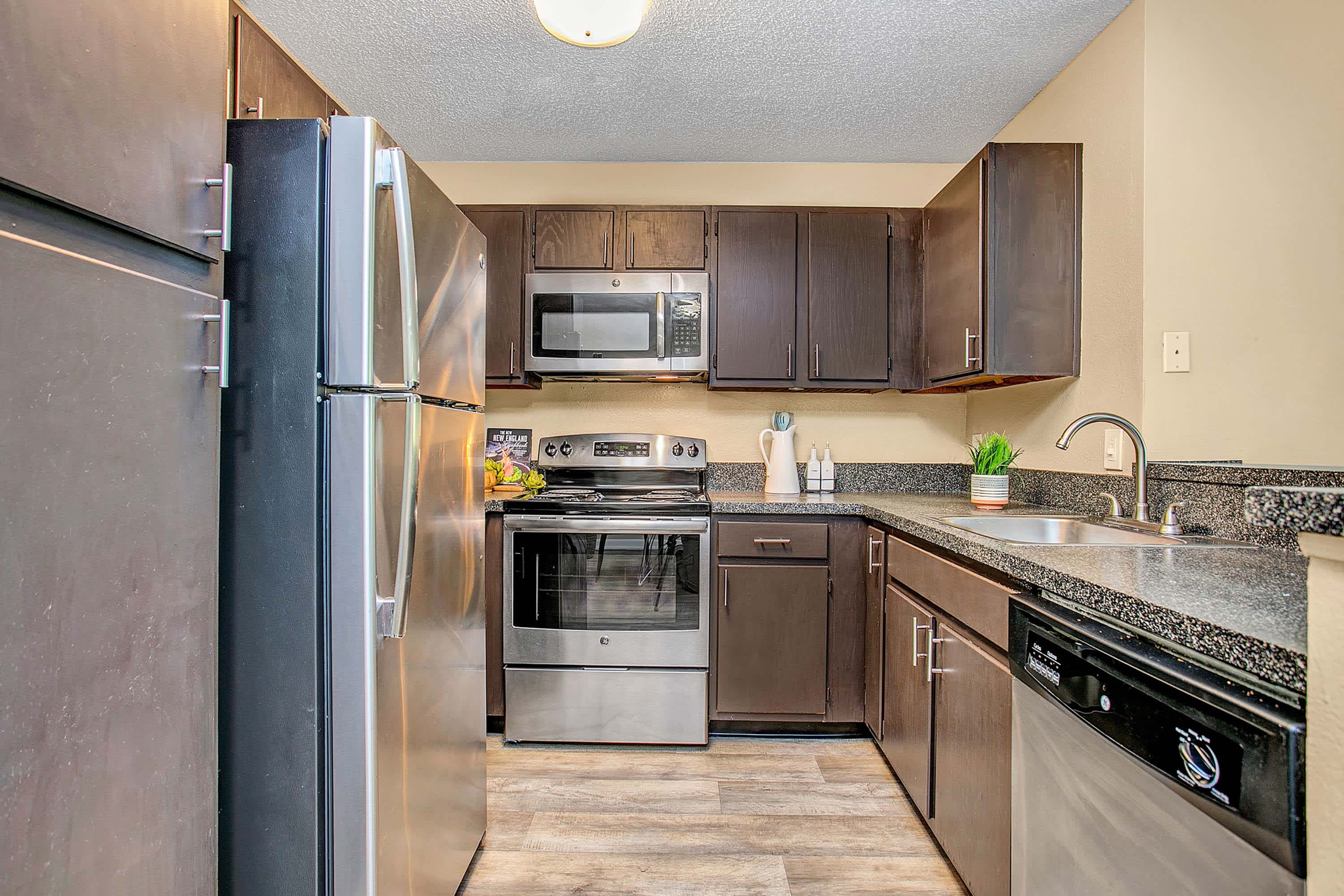 The Taurasi - 1 Bed 1 Bath - Kitchen