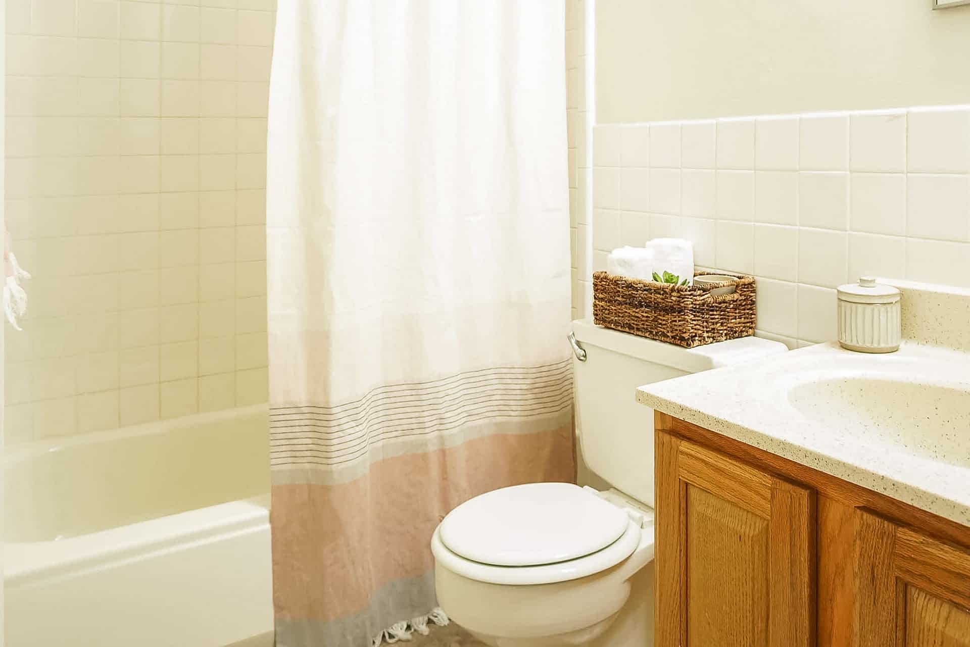 The Sycamore - 1 Bed 1 Bath - Bathroom