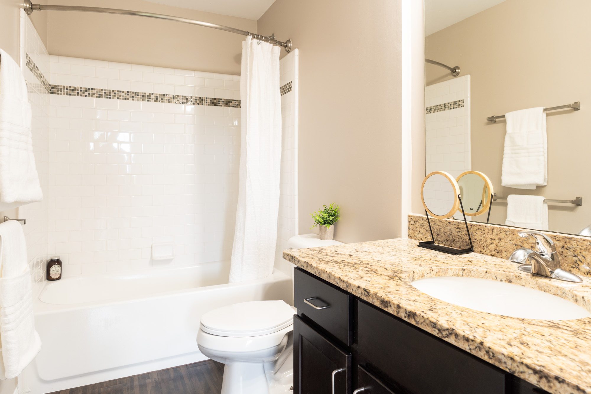 Madison - 3 Bed 2.5 Bath - Bathroom