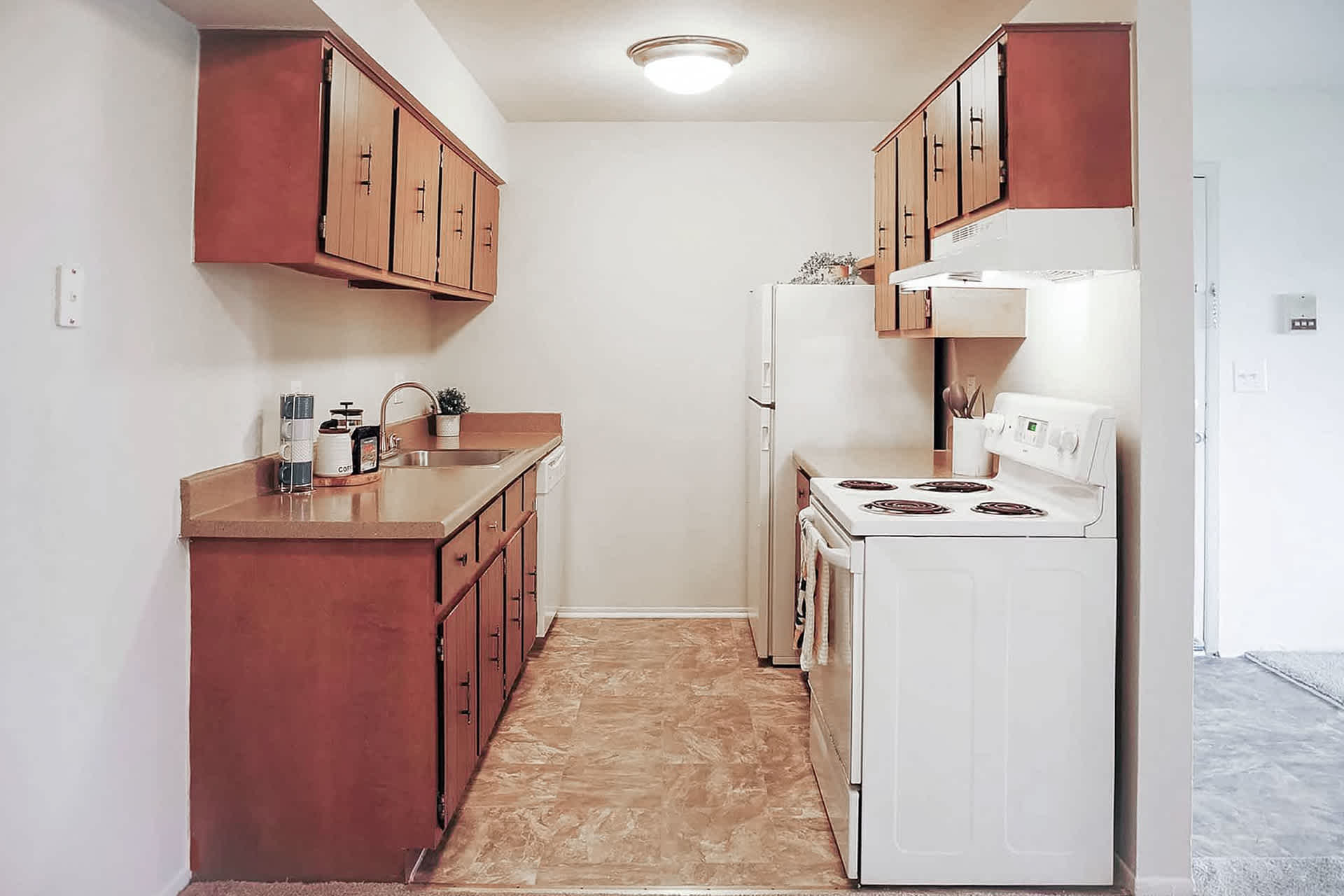 Bay City - 1 Bed 1 Bath - Kitchen