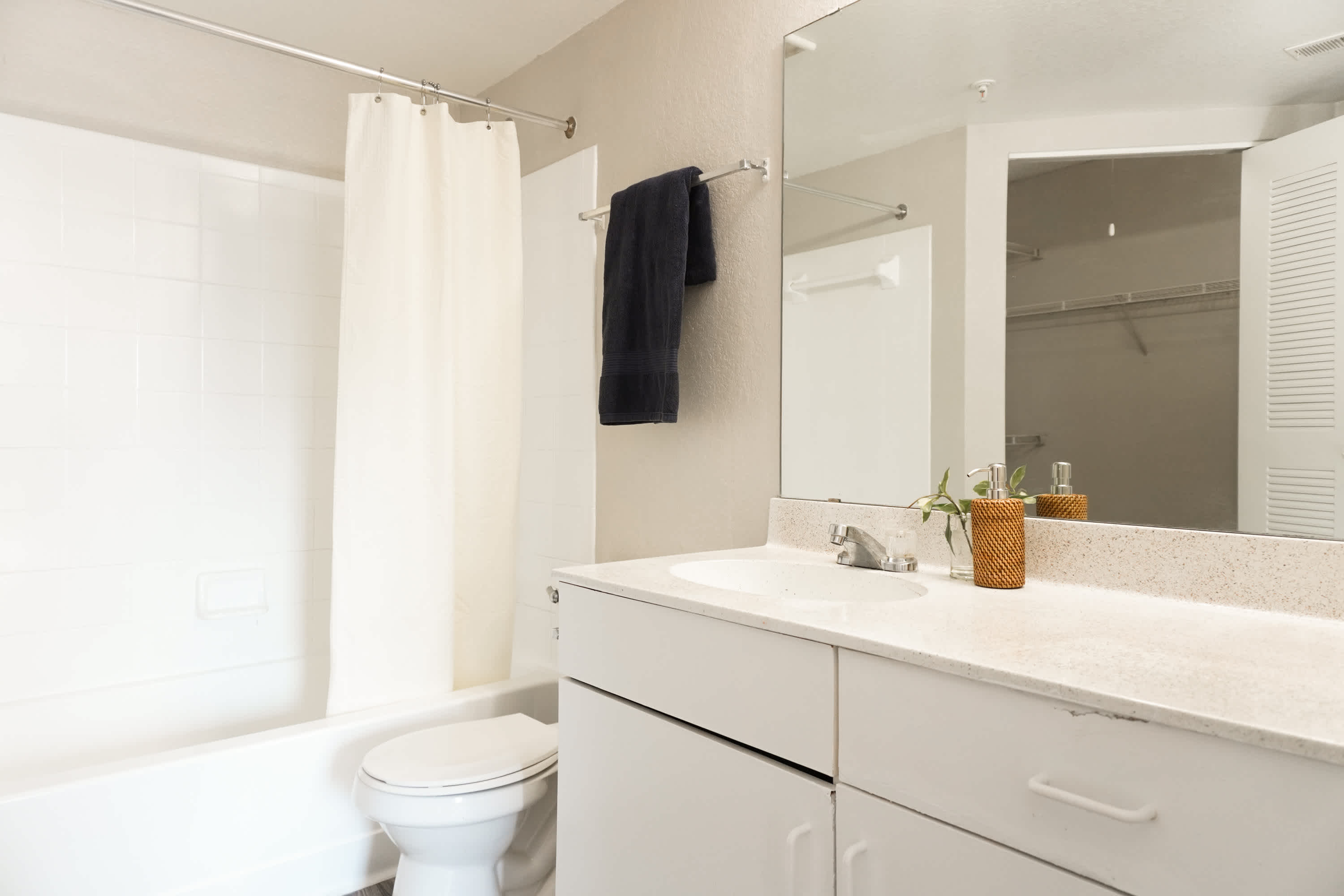 Punta Carena - 2 Bedroom 2 Bathroom - Primary Bathroom