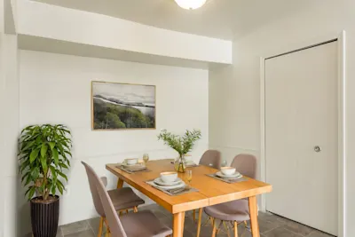 Carpenter - 1 Bed 1 Bath - Dining Room