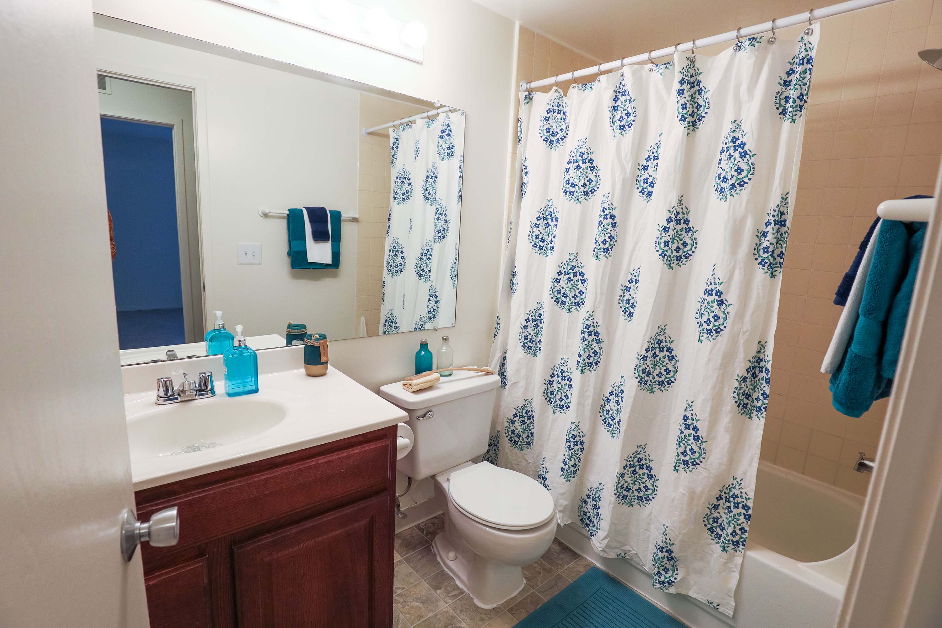 Floorplan The Meadowlark for Meadowbrook Village apartments in Ann