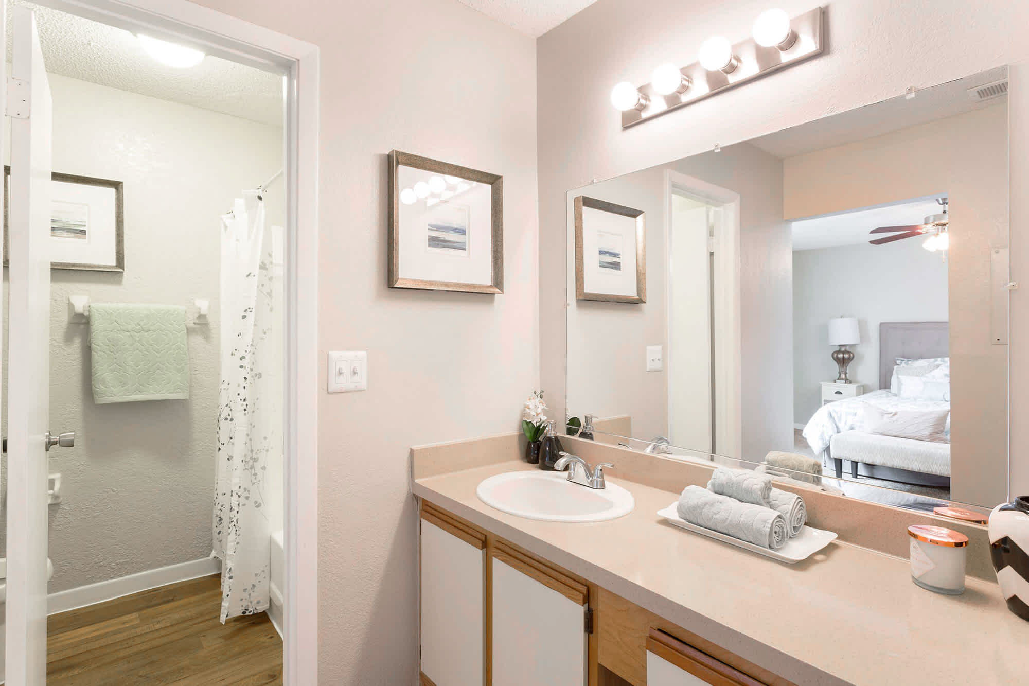 Navel - 1 Bed 1 Bath - Bathroom