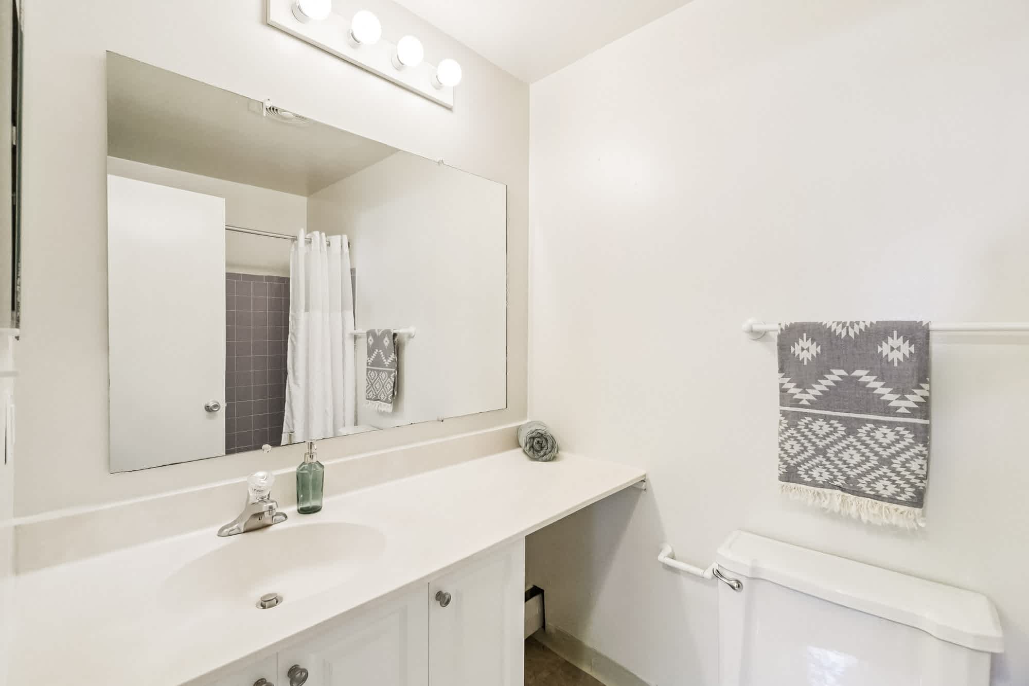 The Huron - Studio - 450 Sq. Ft.