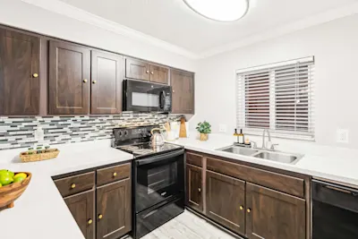 Wekiwa - 2 Bed 1.5 Bath - Kitchen
