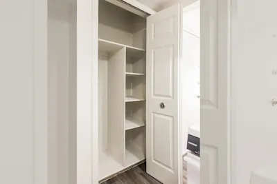 Drummond - 2 Bed 1.5 Bath - Pantry