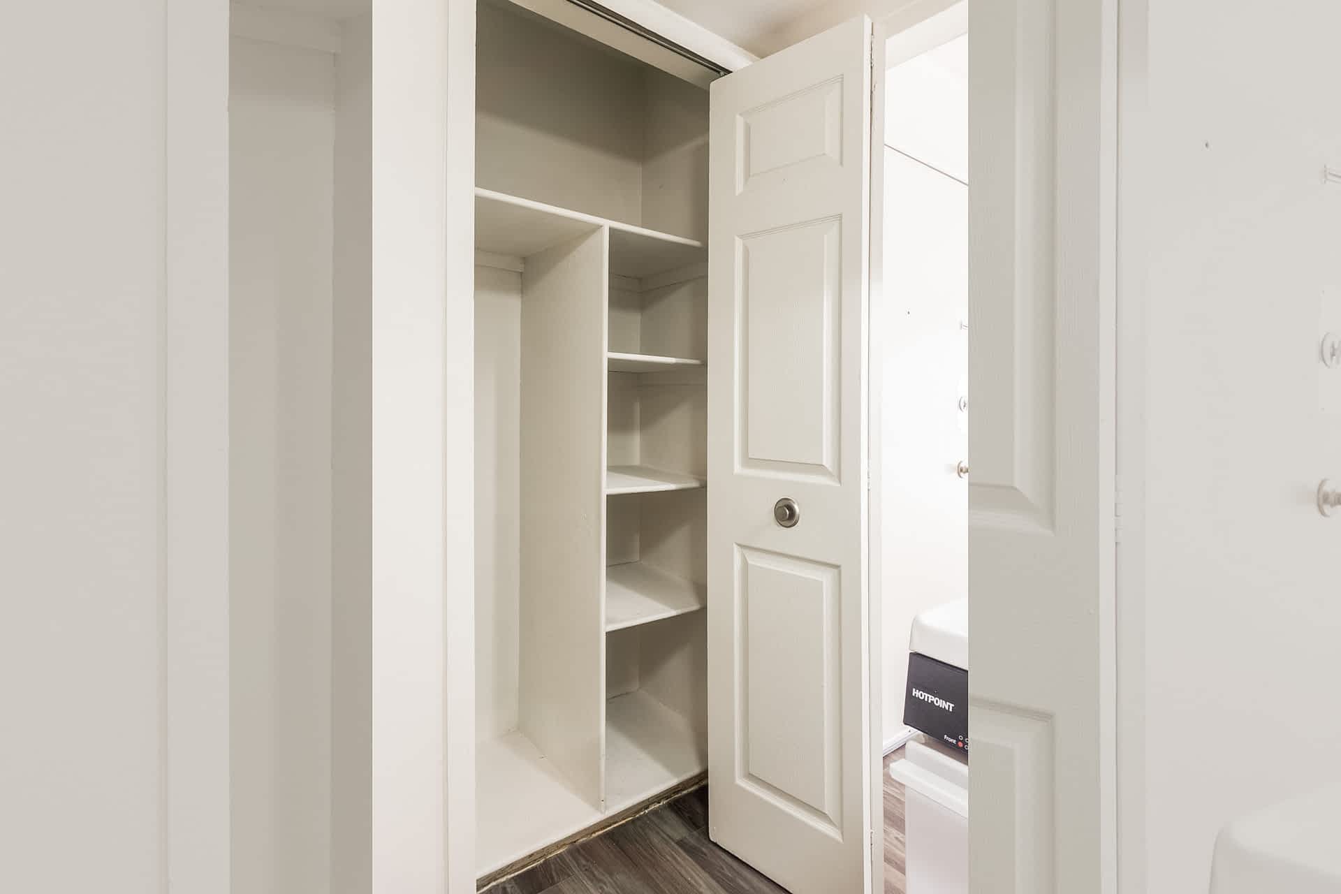 Drummond - 2 Bed 1.5 Bath - Pantry