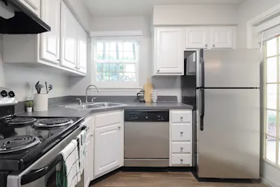 The Ashford - 1 Bed 1 Bath - Kitchen