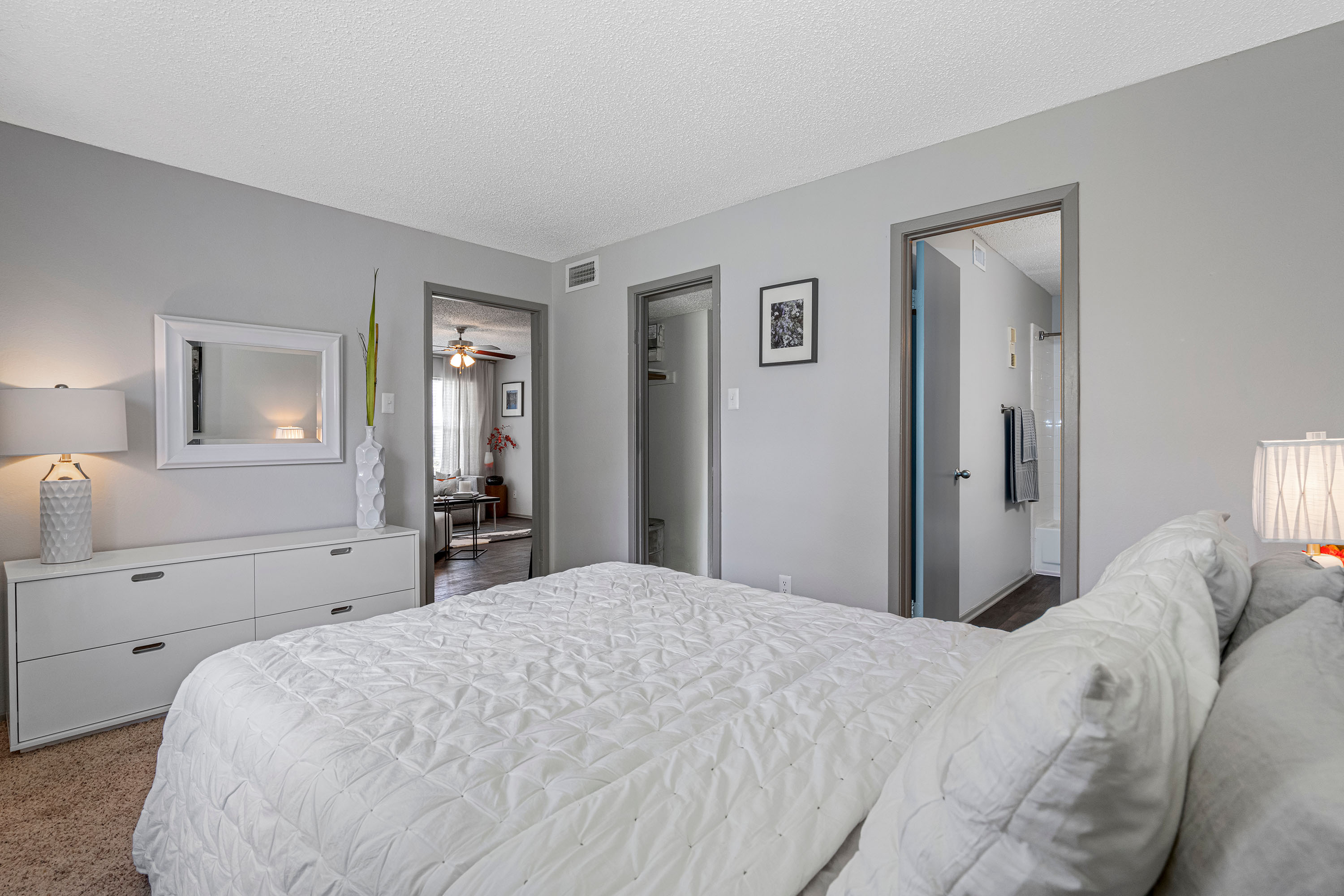 Hopkins - 2 Bed 2 Bath - Primary Bed