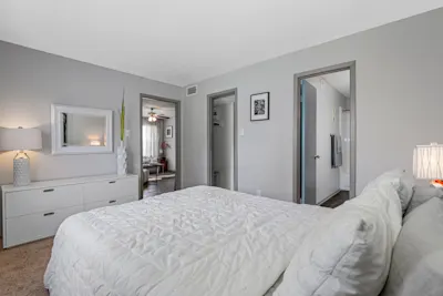Hopkins - 2 Bed 2 Bath - Primary Bed