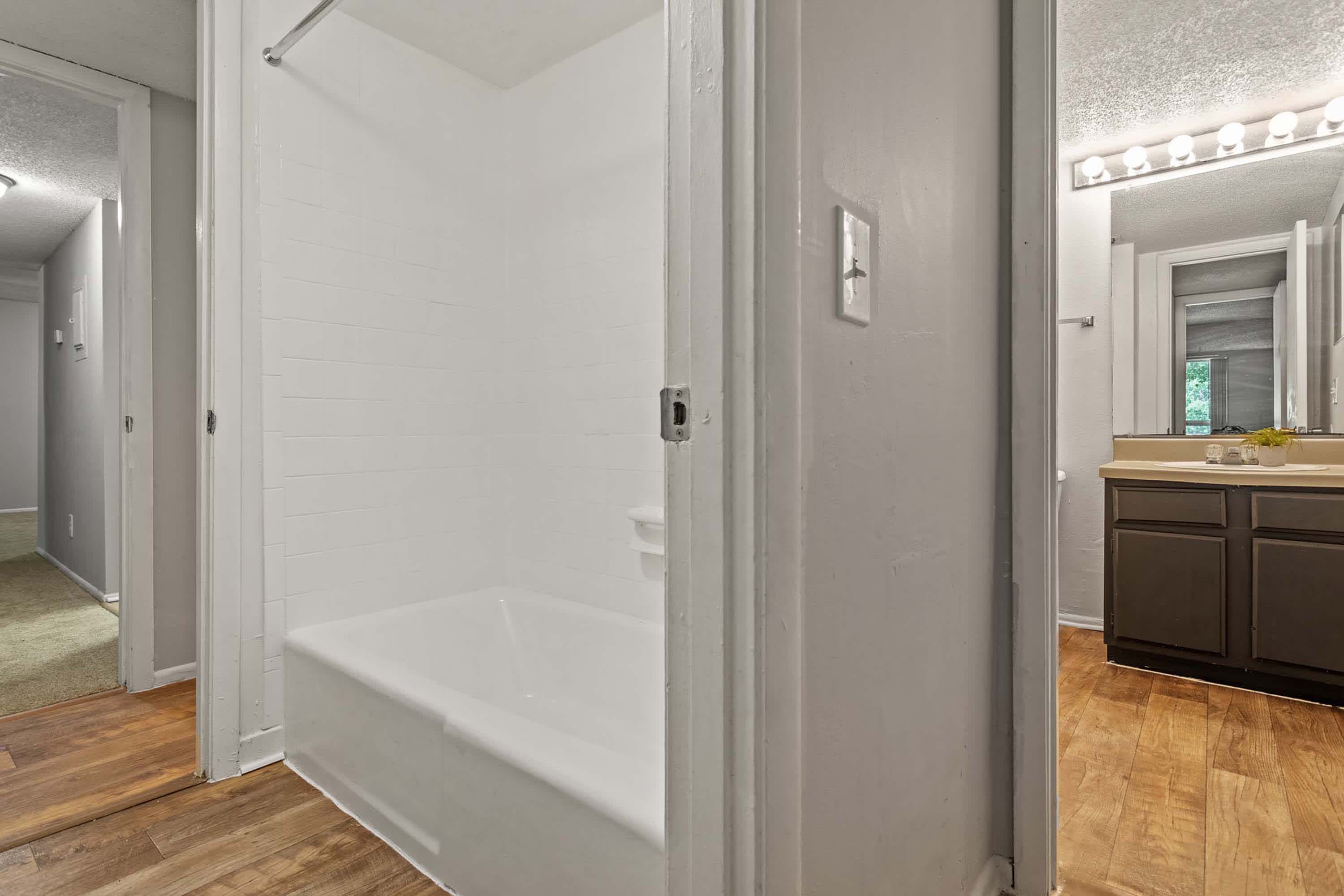 Earhart - 2 Bed 1.5 Bath - Bathroom