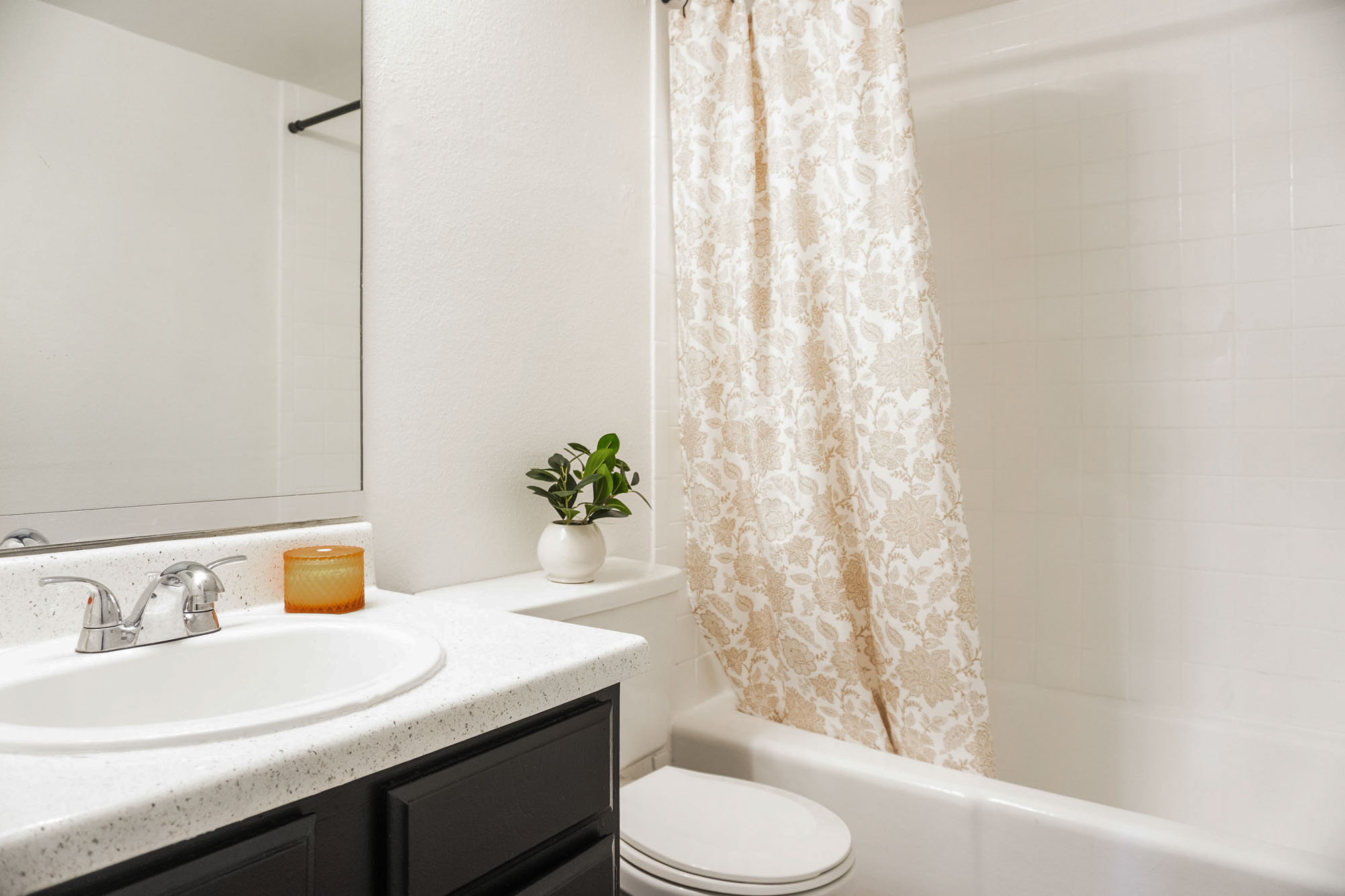 Maverick - 1 Bed 1 Bath - Bathroom