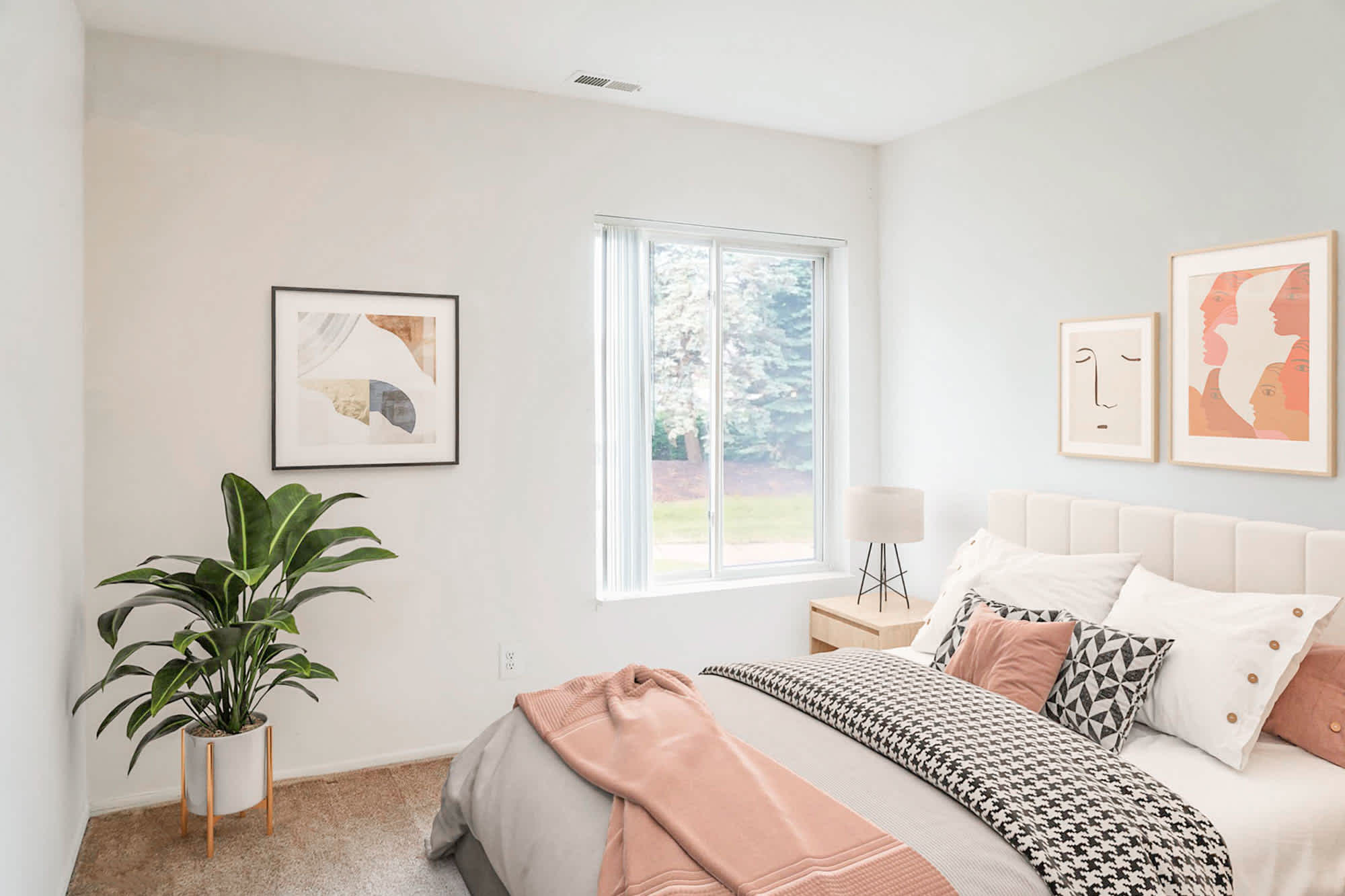 Copper Harbor - 2 Bed 1 Bath - Bedroom 2