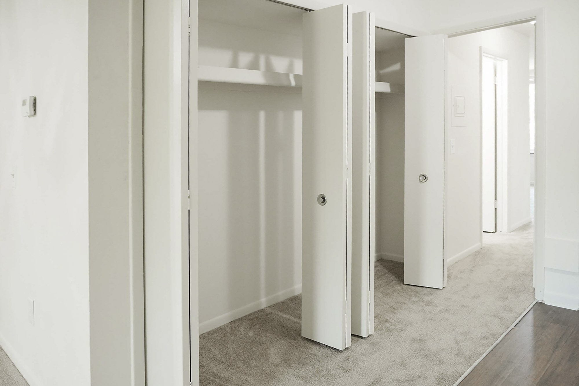 The Wolfgang - 1 Bed 1 Bath - Hallway Closet