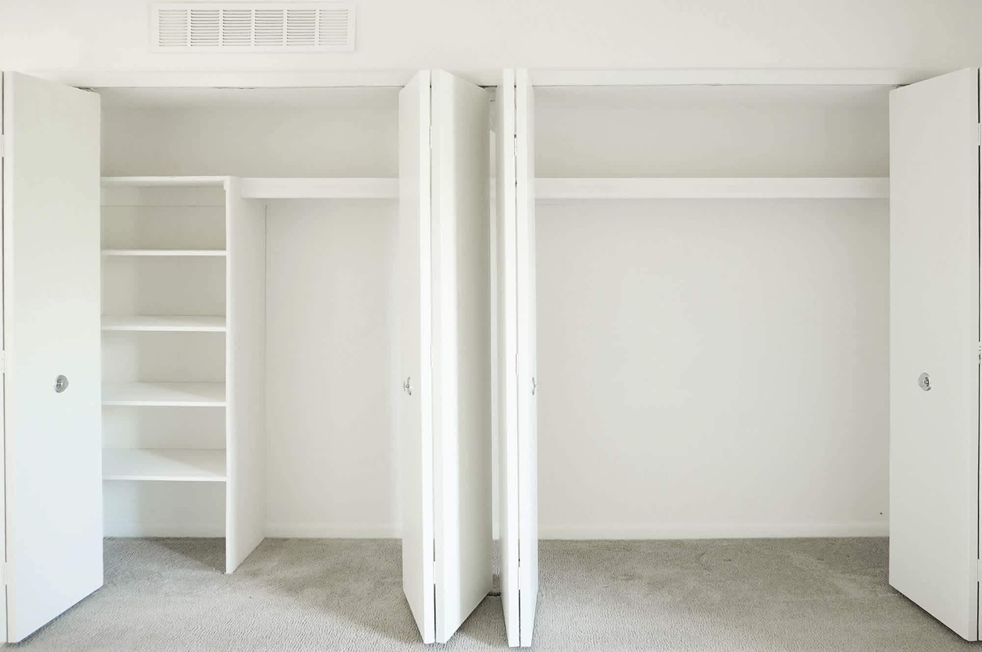 The George - 2 Bed 2 Bath - Bedroom Closet