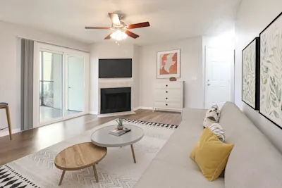 The Ashford - 1 Bed 1 Bath - Living Room